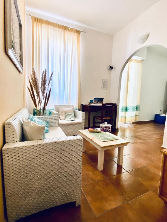 Hotel Palazzo Antico à Santa Teresa Gallura Extérieur photo
